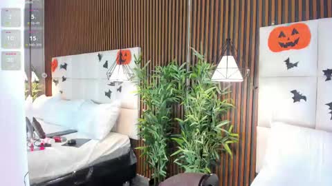 Snapshot of cailynbrowm chatting on October 30, 4:48 am CailynBrown online show from October 30, 4:48 am