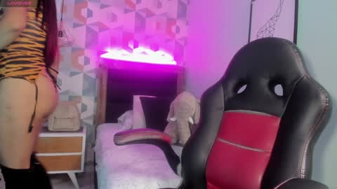 Calanthe  online show from February 6, 2:55 am