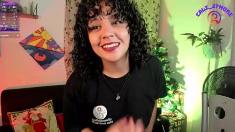 Snapshot of caliope_moreauu chatting on December 14, 4:34 am Caliope Moreau online show from December 14, 4:34 am