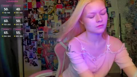 Robin online show from October 27, 11:28 am