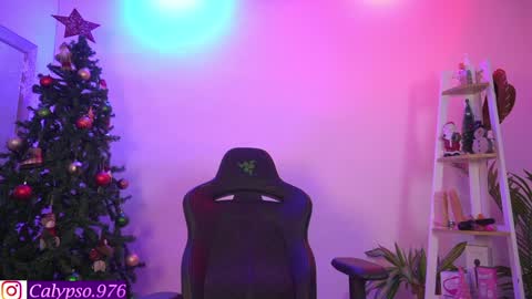 Calypso and Kayla online show from December 18, 3:58 am