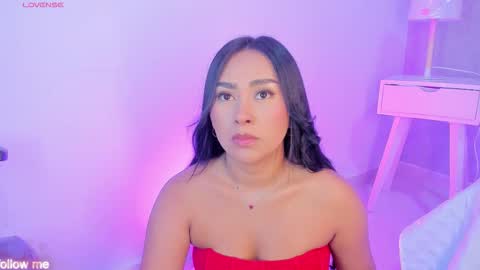 Snapshot of cameliaa_smiith chatting on November 2, 3:32 am Camelia Smith online show from November 2, 3:32 am