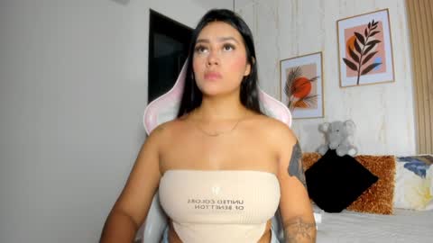 Snapshot of cameroncollinss chatting on January 28, 7:53 pm Cameron  online show from January 28, 7:53 pm