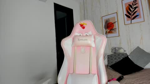 Snapshot of cameroncollinss chatting on January 16, 7:41 pm Cameron  online show from January 16, 7:41 pm