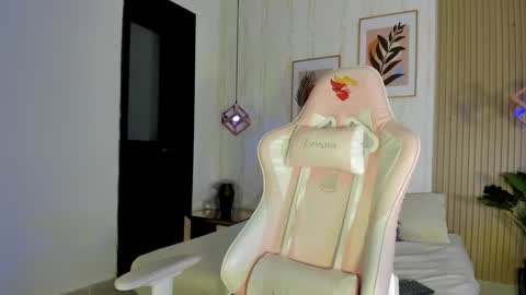 Snapshot of cameroncollinss chatting on October 1, 8:58 pm Cameron  online show from October 1, 8:58 pm