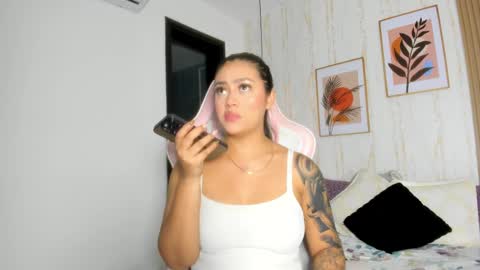 Snapshot of cameroncollinss chatting on March 6, 7:54 pm Cameron  online show from March 6, 7:54 pm