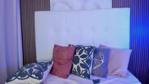 cami_adamss online show from April 4, 12:04 pm