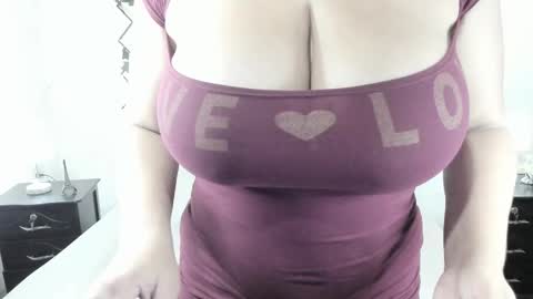 camihotboobs online show from November 11, 6:20 am