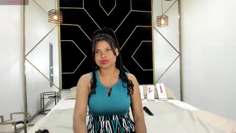 CamiilaReyes online show from February 24, 5:31 pm