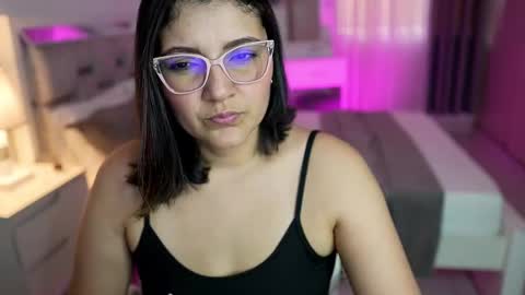 Camila buitrago online show from February 11, 9:46 pm