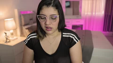 Camila buitrago online show from December 25, 5:58 pm