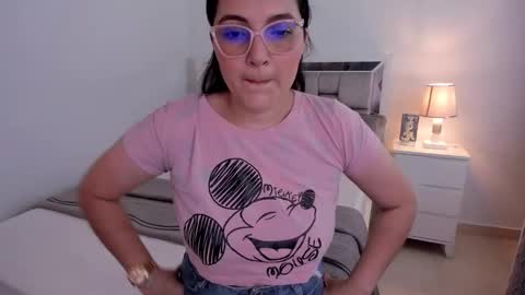 Camila buitrago online show from March 20, 10:14 pm