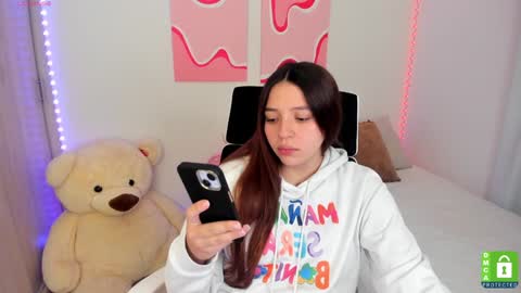 Snapshot of camila_ec2 chatting on January 4, 11:38 pm C A M I online show from January 4, 11:38 pm