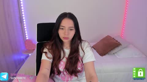 Snapshot of camila_ec2 chatting on September 17, 1:14 am C A M I online show from September 17, 1:14 am