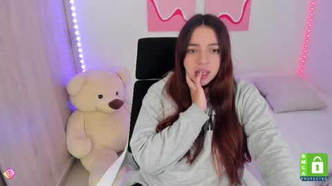 Snapshot of camila_ec2 chatting on February 18, 10:36 pm C A M I online show from February 18, 10:36 pm