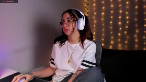 CAMILAA LEE  online show from October 29, 4:39 am