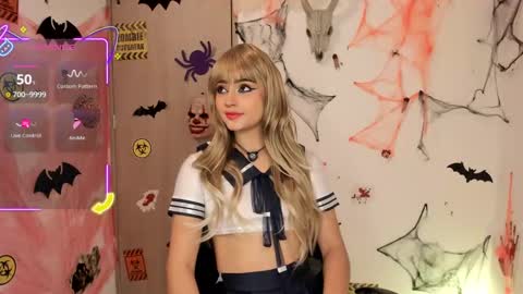 Snapshot of camilaandrade_ chatting on October 13, 10:07 am Cami  online show from October 13, 10:07 am