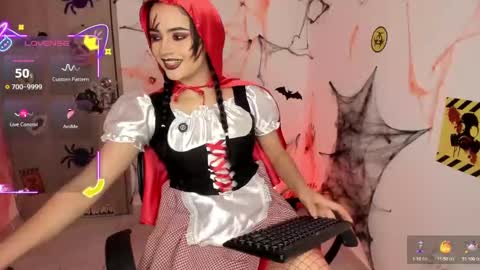 Snapshot of camilaandrade_ chatting on October 10, 12:43 pm Cami  online show from October 10, 12:43 pm