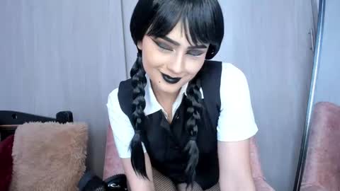 Snapshot of camilaandrade_ chatting on October 3, 1:38 pm Cami  online show from October 3, 1:38 pm