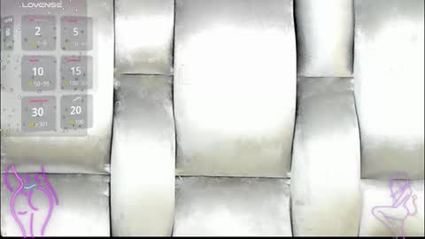 Snapshot of camilabenitezz chatting on October 3, 11:15 am camila benitez online show from October 3, 11:15 am