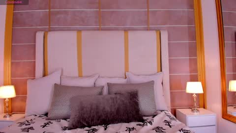 Camila Foox online show from February 2, 4:15 am