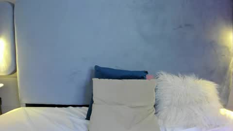 Snapshot of camilagrey_mml chatting on October 23, 10:16 pm Camila online show from October 23, 10:16 pm