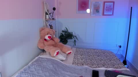 Camila  online show from October 30, 12:17 pm