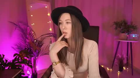 Camilla online show from February 2, 1:30 pm