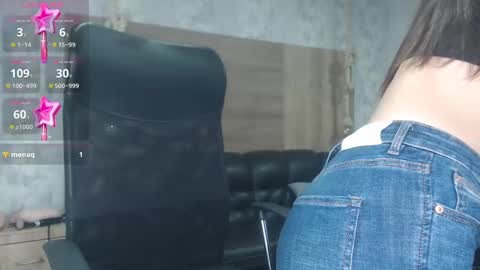 Snapshot of camille_diaz19 chatting on March 3, 10:18 pm Camille online show from March 3, 10:18 pm