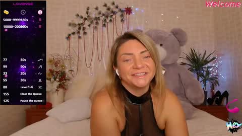 Snapshot of camille_game chatting on December 10, 2:16 am Camille Game online show from December 10, 2:16 am