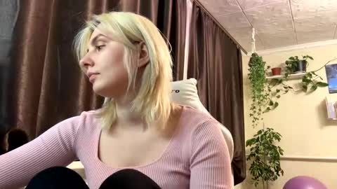 CamilleCharm online show from January 25, 7:49 pm