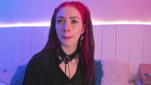 Snapshot of camillen_pettid chatting on October 15, 11:18 pm C A M I L L E N Help me get to the top online show from October 15, 11:18 pm