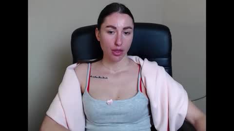 cammila horn online show from April 30, 7:13 am