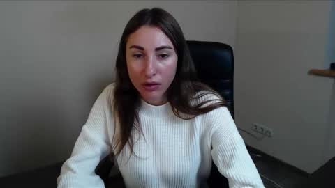 cammila horn online show from November 29, 6:23 pm