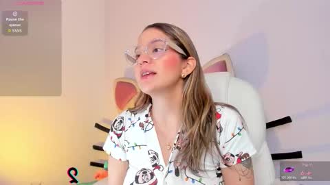 Candase online show from December 3, 2:03 am