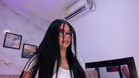 CANDICE WAYNE online show from May 27, 12:02 pm