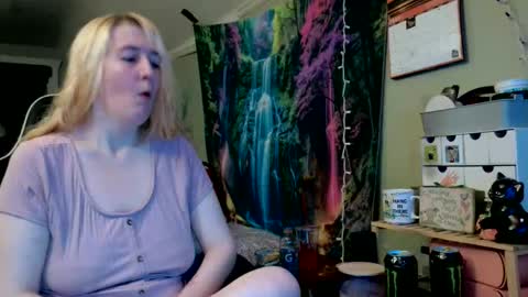 Candi online show from May 17, 10:36 am