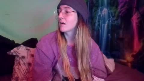 Candi online show from December 3, 9:44 am