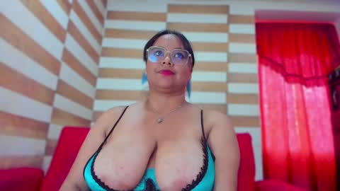 Candy  Brown online show from December 14, 2:53 pm