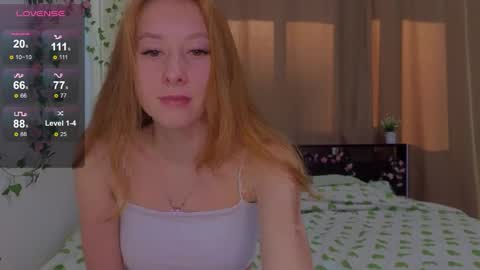 candy_flosse online show from October 1, 10:42 am