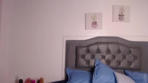 Snapshot of candy_lux_ chatting on February 27, 3:15 pm Candy online show from February 27, 3:15 pm