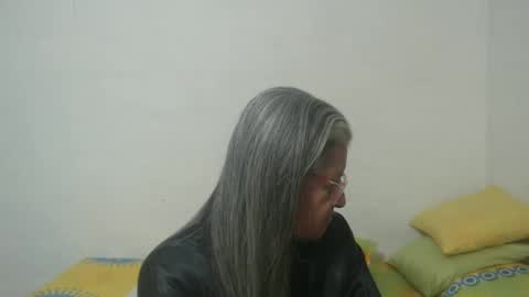 candy online show from January 17, 10:33 am