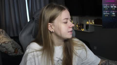 Snapshot of candy_meggie chatting on January 15, 10:38 am Megan online show from January 15, 10:38 am