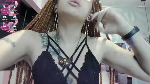 Snapshot of candy_morgan412 chatting on December 18, 11:02 am Ania online show from December 18, 11:02 am