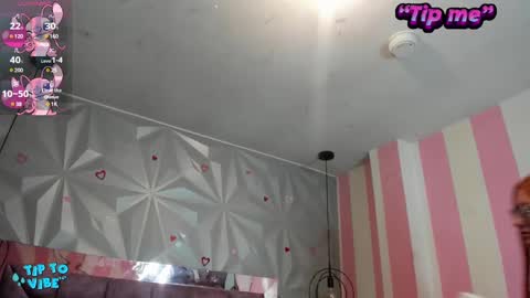 Snapshot of candy_morgan412 chatting on December 12, 10:45 am Ania online show from December 12, 10:45 am