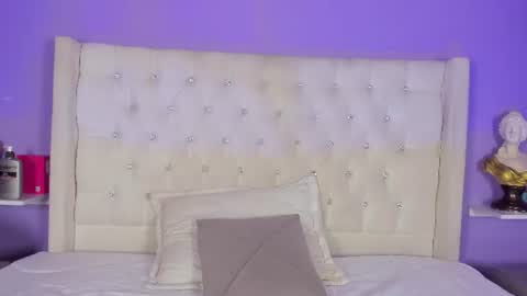 Candy  online show from July 3, 9:10 pm
