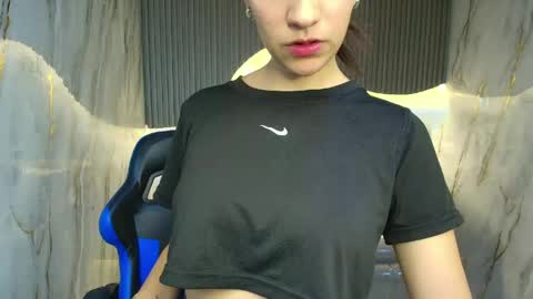 Candy  online show from May 12, 3:26 am