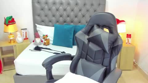 Snapshot of candy_summer28_ chatting on January 3, 7:07 pm CANDY online show from January 3, 7:07 pm