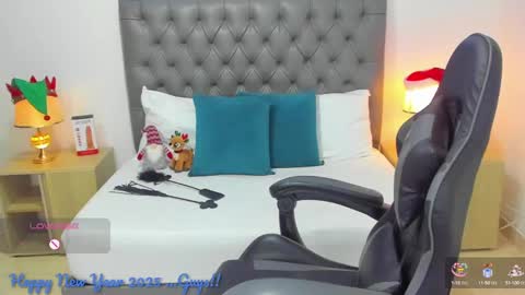 Snapshot of candy_summer28_ chatting on January 4, 7:13 pm CANDY online show from January 4, 7:13 pm