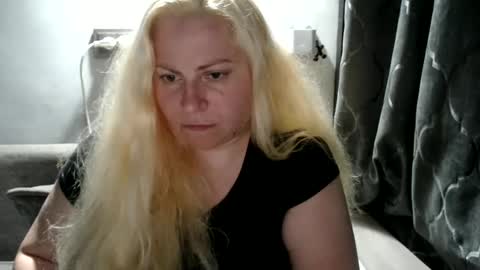 Snapshot of candycream74 chatting on March 9, 10:08 pm Laura online show from March 9, 10:08 pm